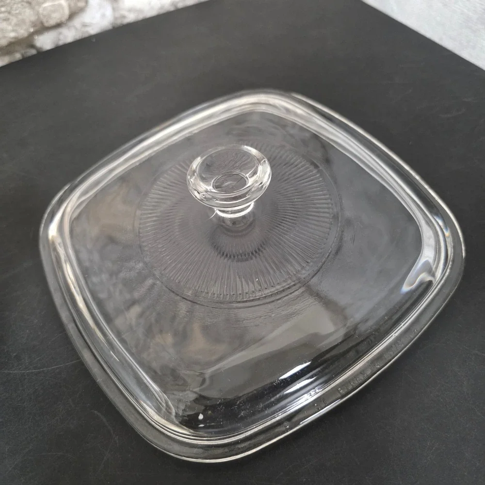 Corning‎ Ware Casserole Dish Cornflower 1 1/2 Qt P-1 1/2-B Retro Americana Vtg